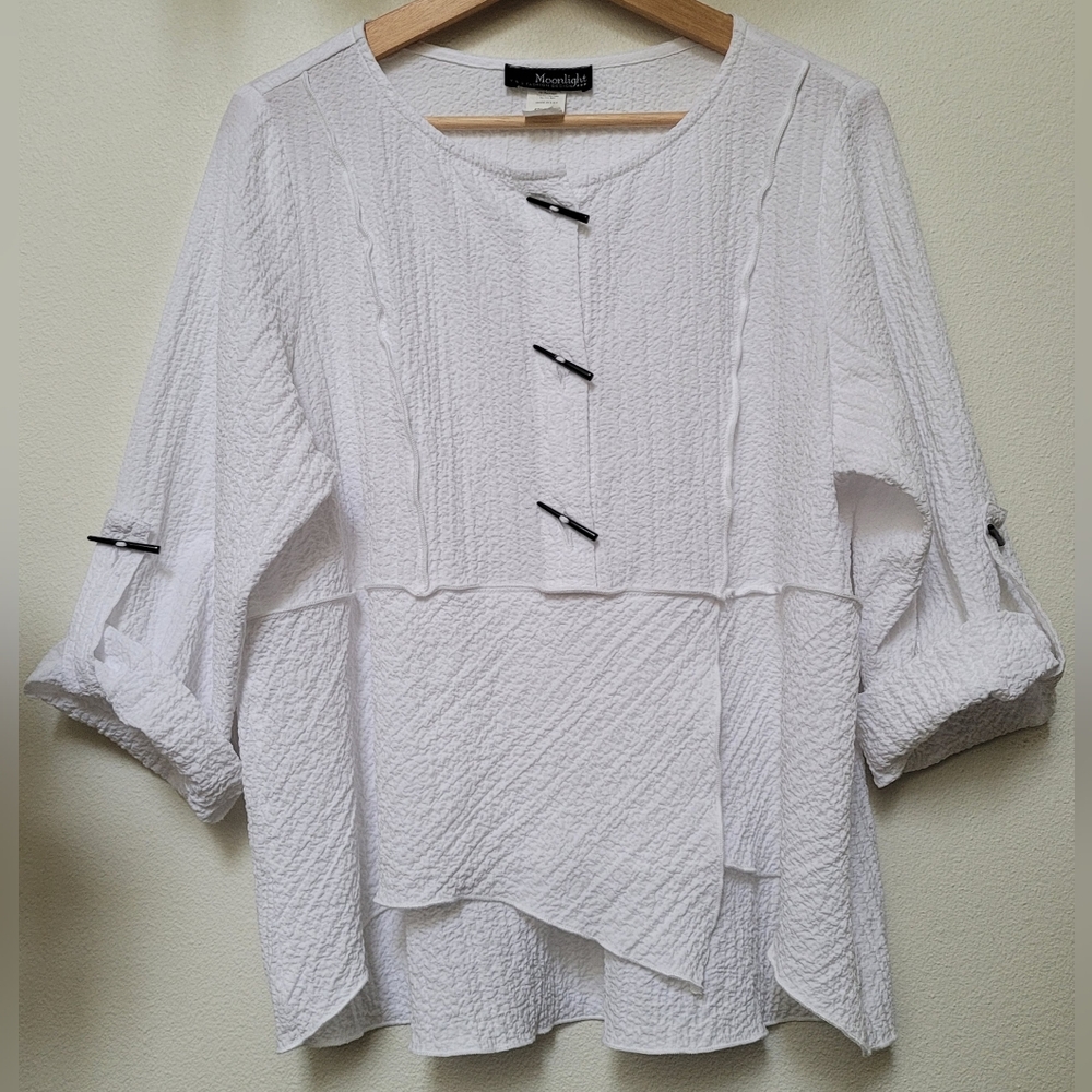 Moonlight Y&S Fashion Design Asymetrical Layer Crinkle Blouse w/ Toggles, White